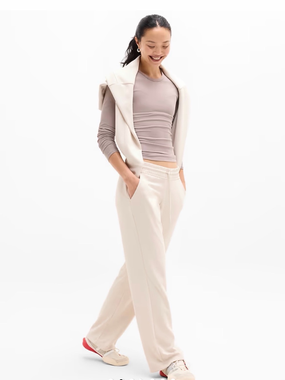 Athleta Seasoft Tee in Bone, Size Small-Tall